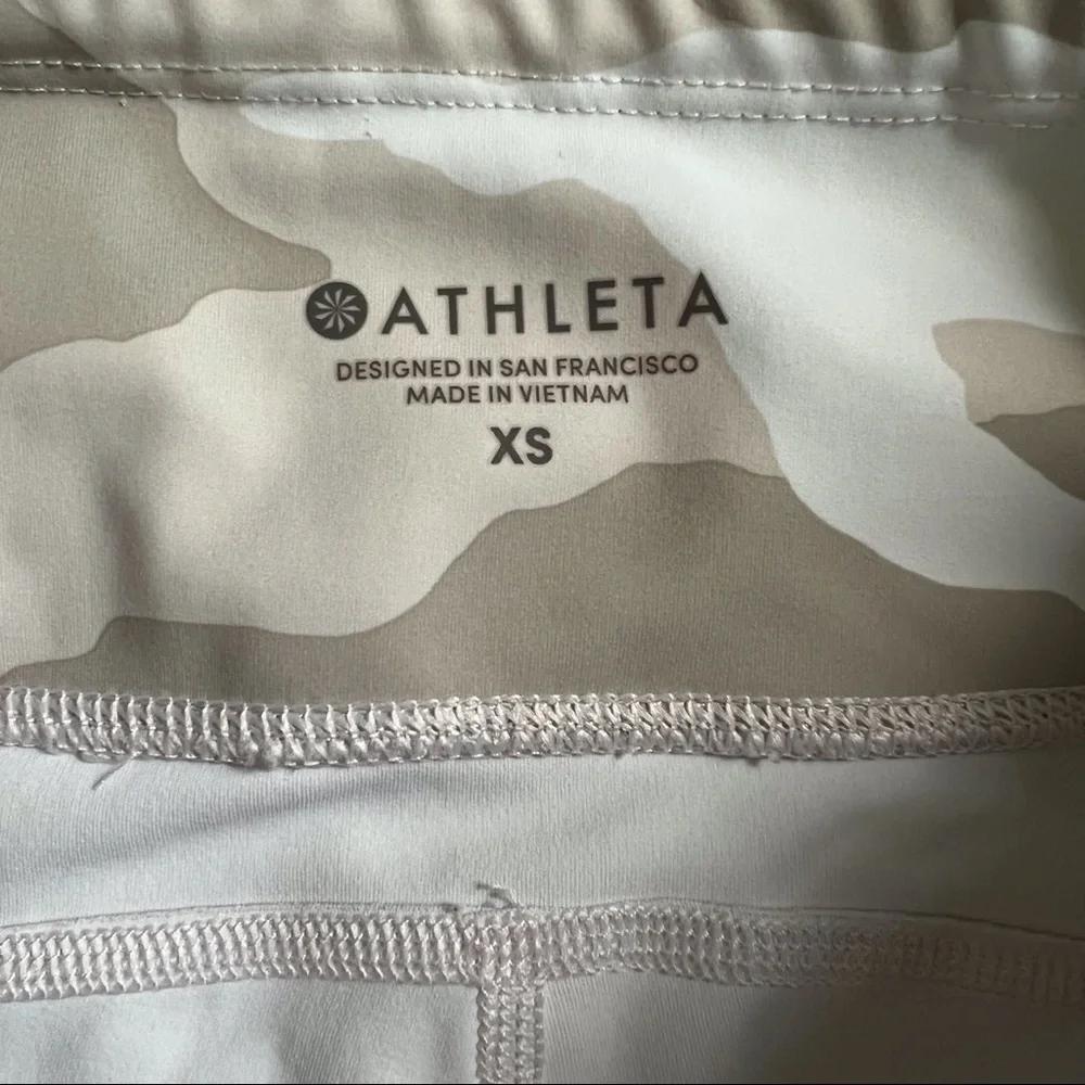 𝅺Athleta Contender Tight 7/8 Athletic Legging White Camo Print Size XS - Picture 5 of 13